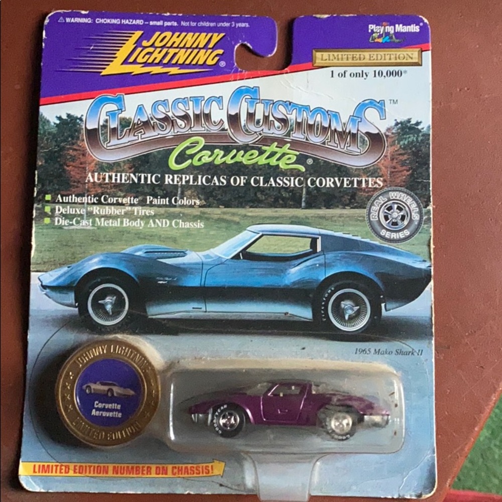 Johnny lightning 1975 Mako shark 2